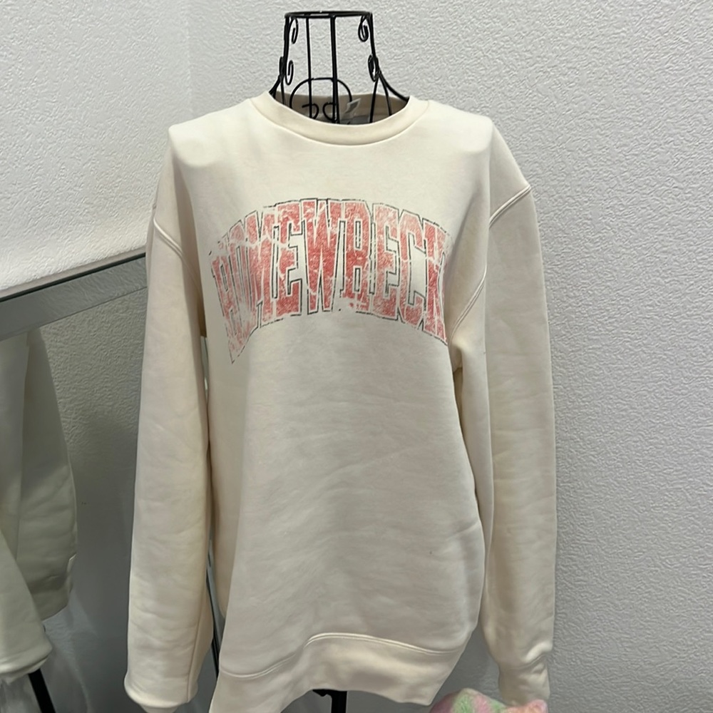 NEW SABRINA CARPENTER rare limited edition Concert tour Sweatshirt.